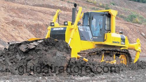 Komatsu D85EX recensioni e scheda tecnica